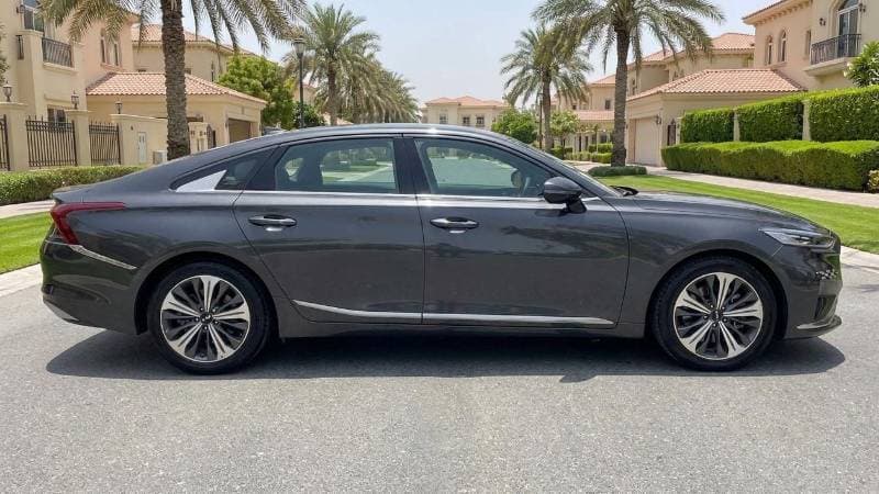 2022 Kia K8 LX thumbnail 3