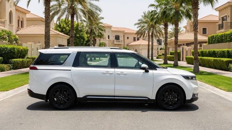 2023 Kia Grand Carnival thumbnail 3