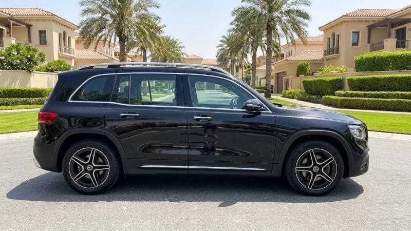 2026 Mercedes Benz GLB200 thumbnail 3