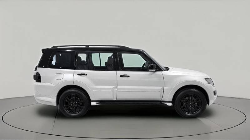 2020 Mitsubishi Pajero GLS H/L SIGNATURE EDI thumbnail 3