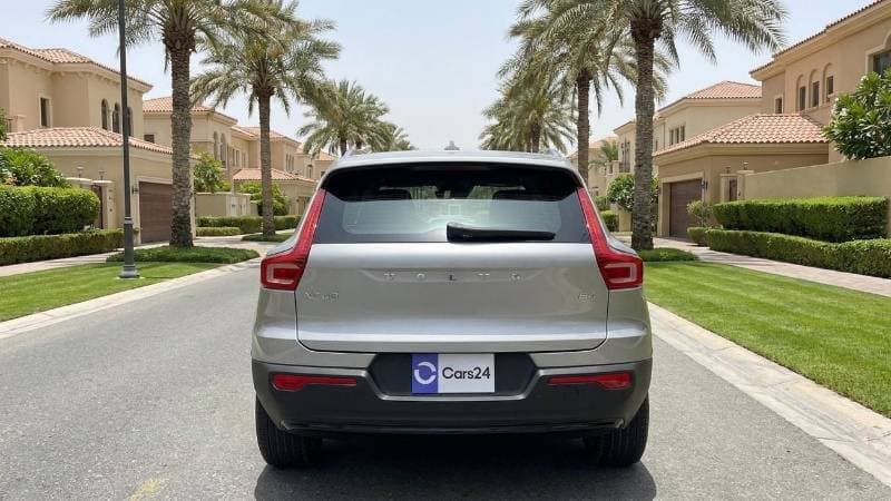 2024 Volvo XC40 ULTIMATE DARK thumbnail 4
