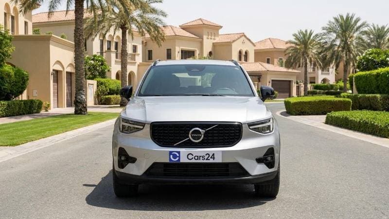 2024 Volvo XC40 ULTIMATE DARK thumbnail 6