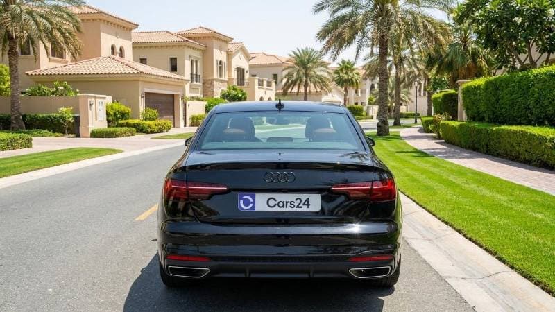 2023 Audi A4 35 TFSI S LINE thumbnail 4