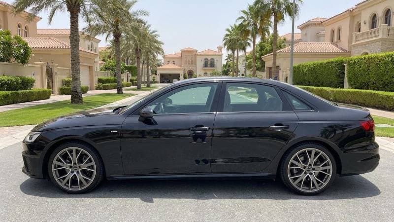 2023 Audi A4 35 TFSI S LINE thumbnail 5