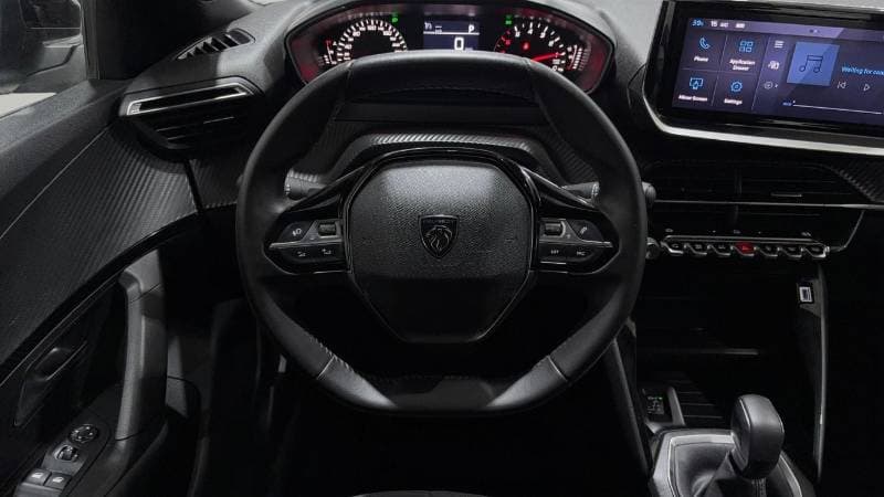 2025 Peugeot 2008 ACTIVE thumbnail 8