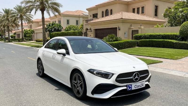 2023 Mercedes Benz A200 PREMIUM