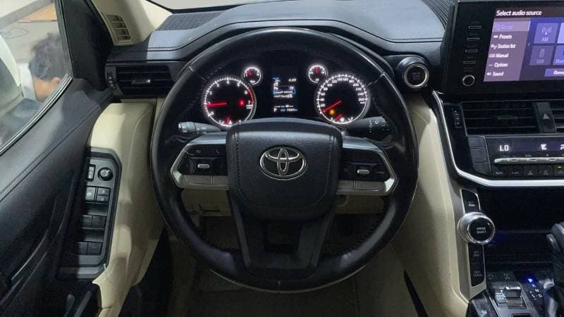 2024 Toyota Land Cruiser EXR thumbnail 6