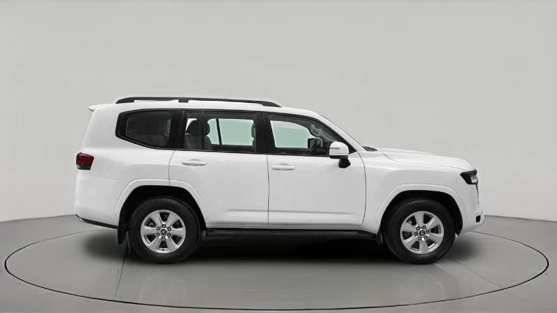 2024 Toyota Land Cruiser EXR thumbnail 3