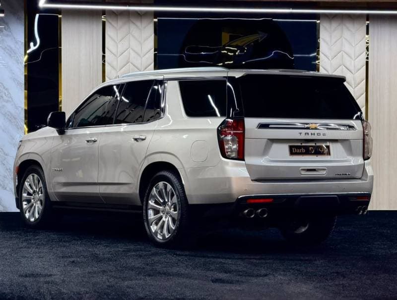 2021 Chevrolet Tahoe PREMIER thumbnail 3