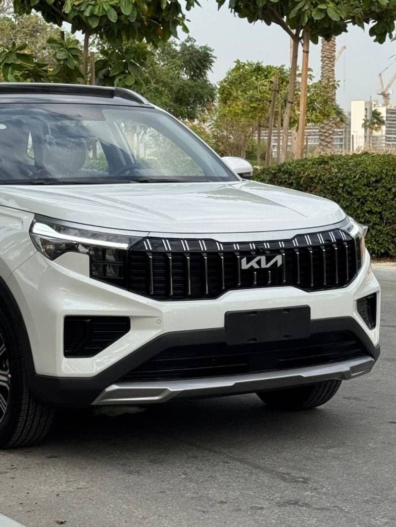 2025 Kia Sportage EX thumbnail 4