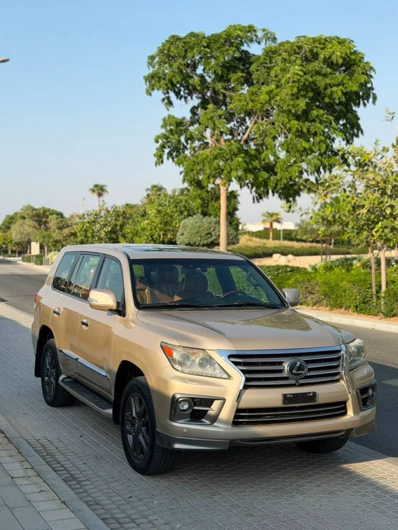 2014 Lexus LX570 SPORT PLATINUM thumbnail 4