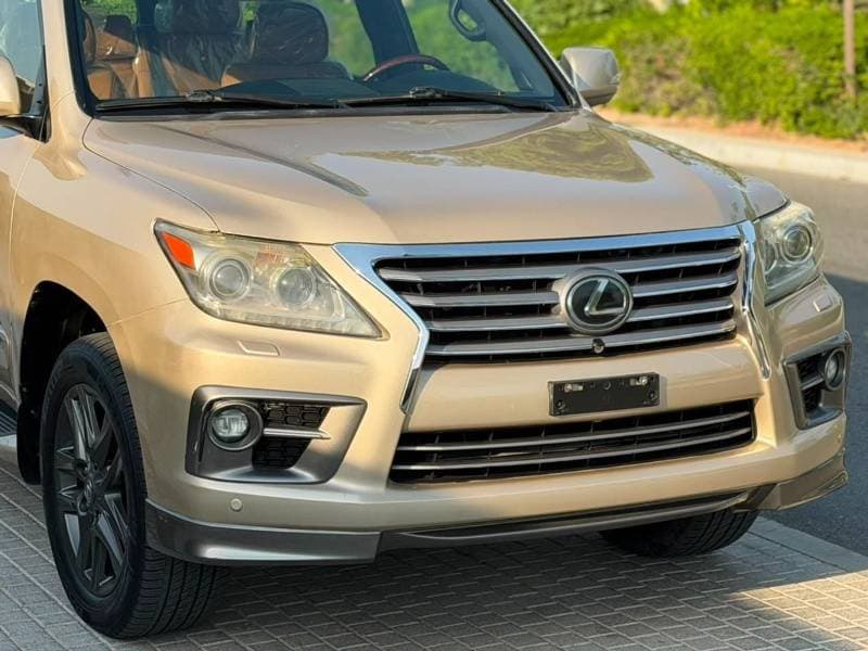 2014 Lexus LX570 SPORT PLATINUM thumbnail 6