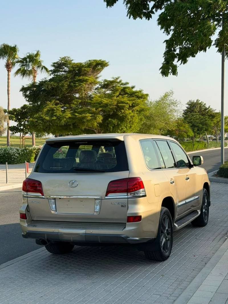 2014 Lexus LX570 SPORT PLATINUM thumbnail 7