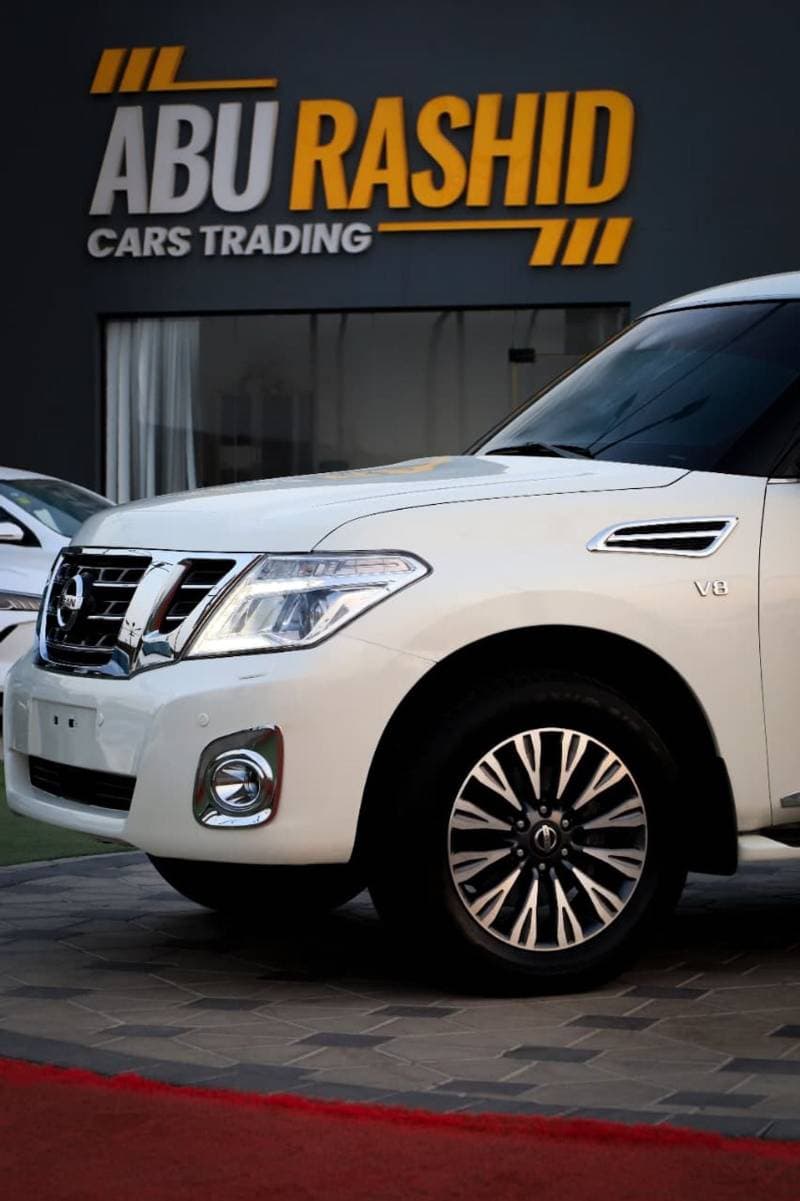 2017 Nissan Patrol LE PLATINUM thumbnail 4