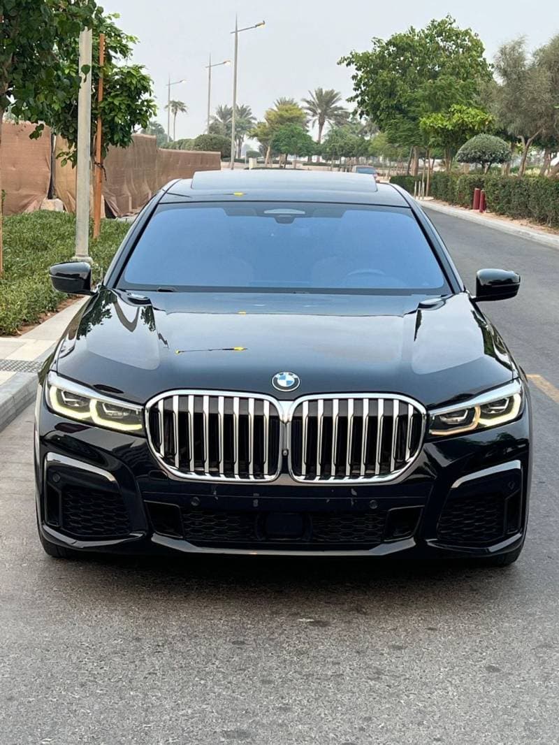 2020 BMW 740i thumbnail 2
