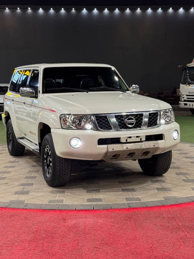 2017 Nissan Patrol SAFARI thumbnail 2