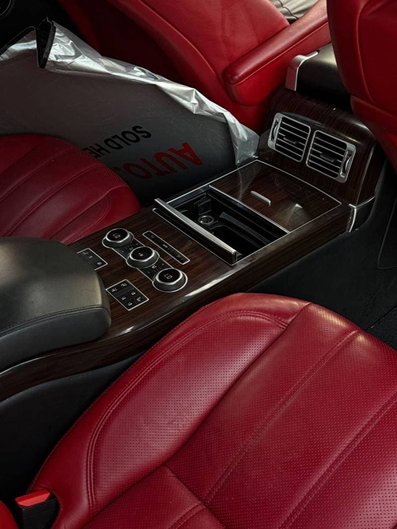 2016 Land Rover Range Rover VOGUE SE thumbnail 4