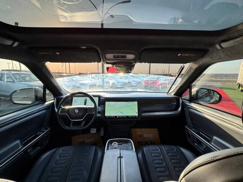 2023 Rivian R1T STANDARD thumbnail 8