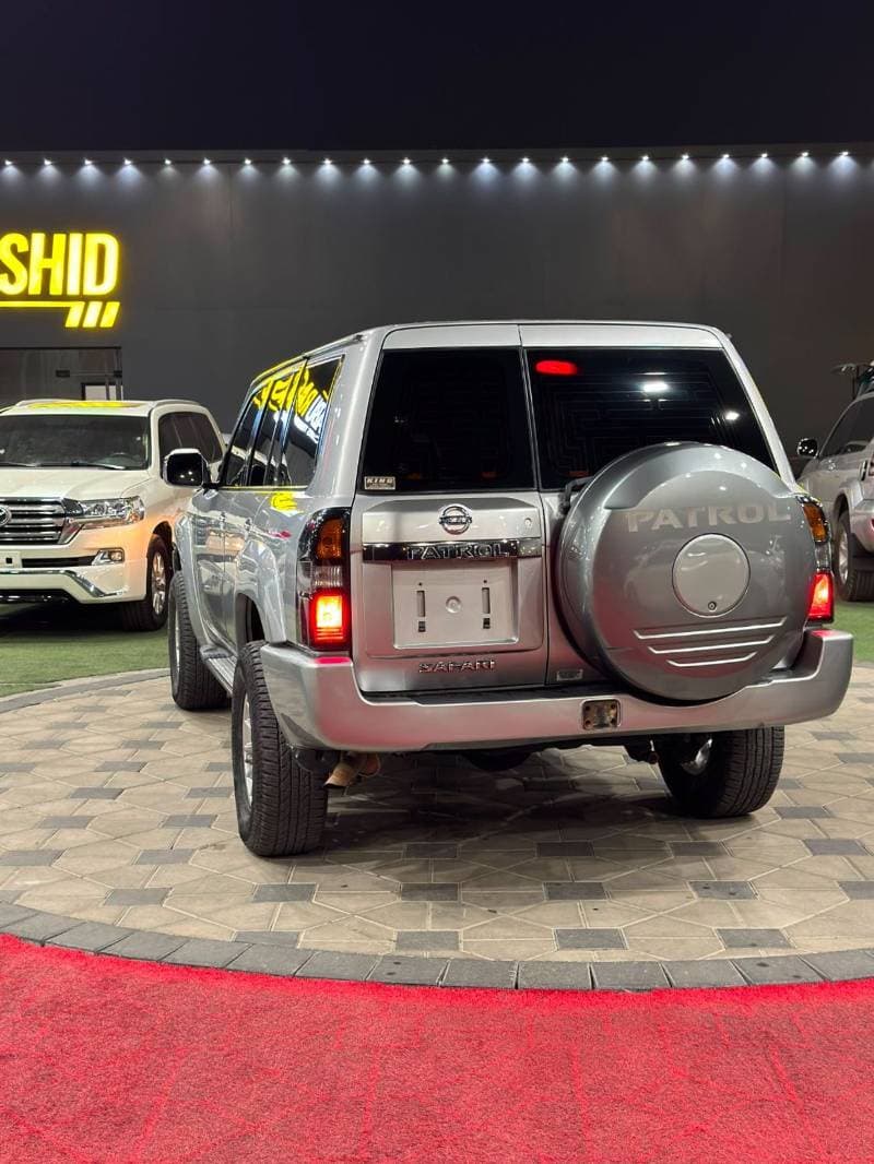 2014 Nissan Patrol SUPER SAFARI T1 thumbnail 7
