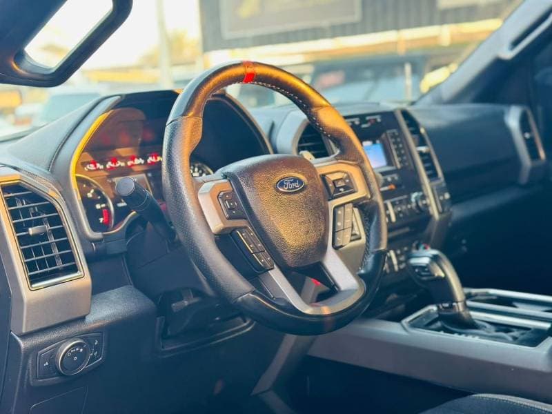 2018 Ford F 150 RAPTOR SUPER CAB thumbnail 8