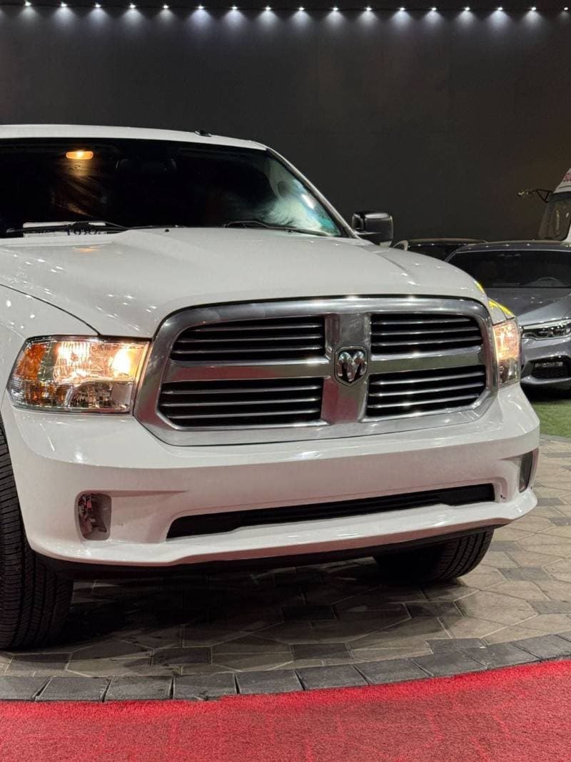 2019 RAM 1500 thumbnail 2