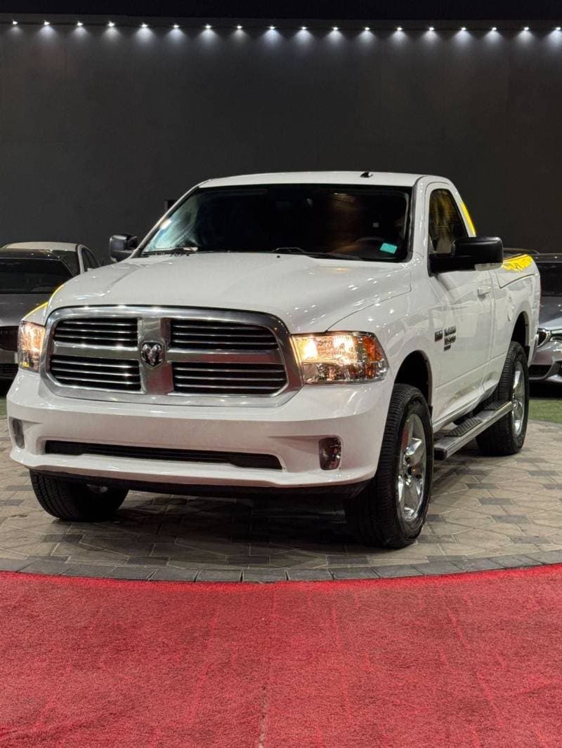 2019 RAM 1500 thumbnail 3