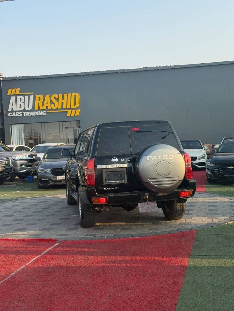 2023 Nissan Patrol SAFARI thumbnail 3