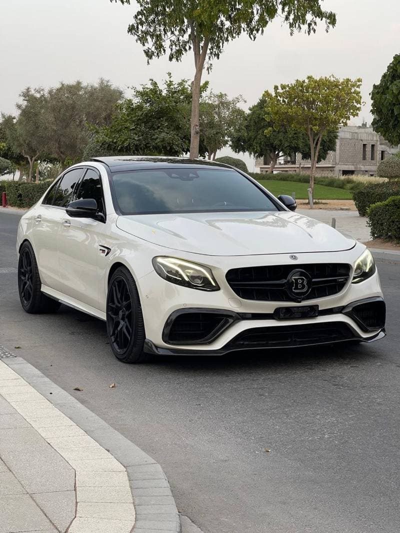 2017 Mercedes Benz E63 AMG S thumbnail 2
