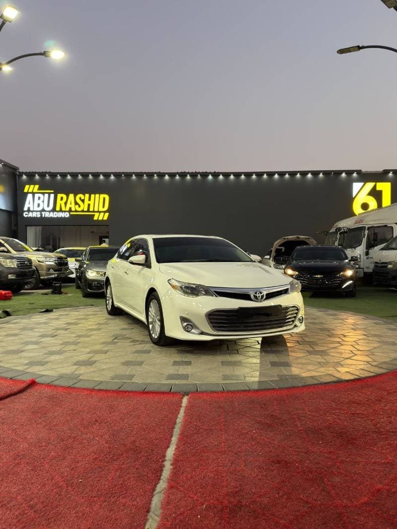 2013 Toyota Avalon LIMITED thumbnail 4