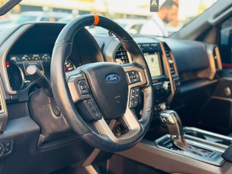 2018 Ford F 150 RAPTOR SUPER CAB thumbnail 5