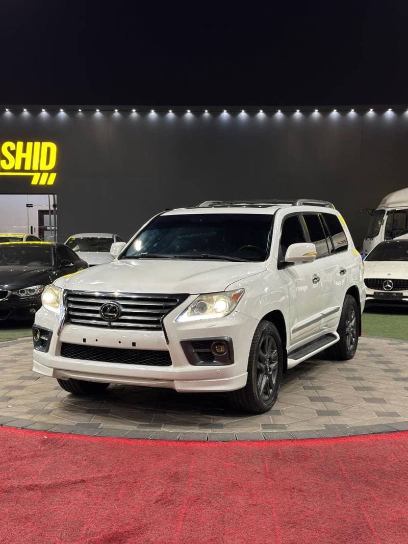 2011 Lexus LX570 TOP thumbnail 3