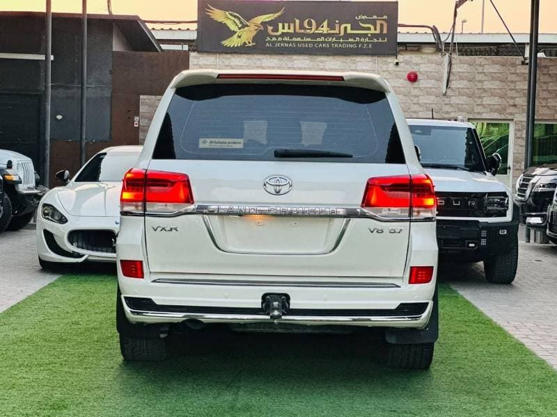 2016 Toyota Land Cruiser VXR thumbnail 7