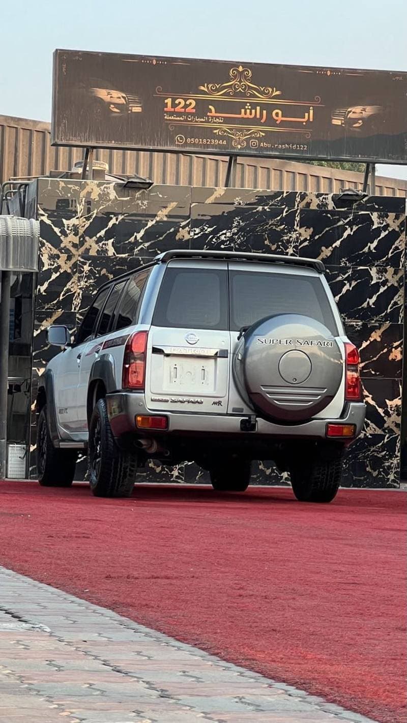 2019 Nissan Patrol SUPER SAFARI thumbnail 6