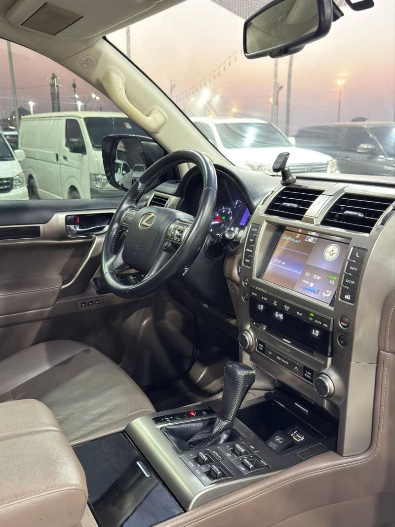 2018 Lexus GX460 PLATINUM thumbnail 7