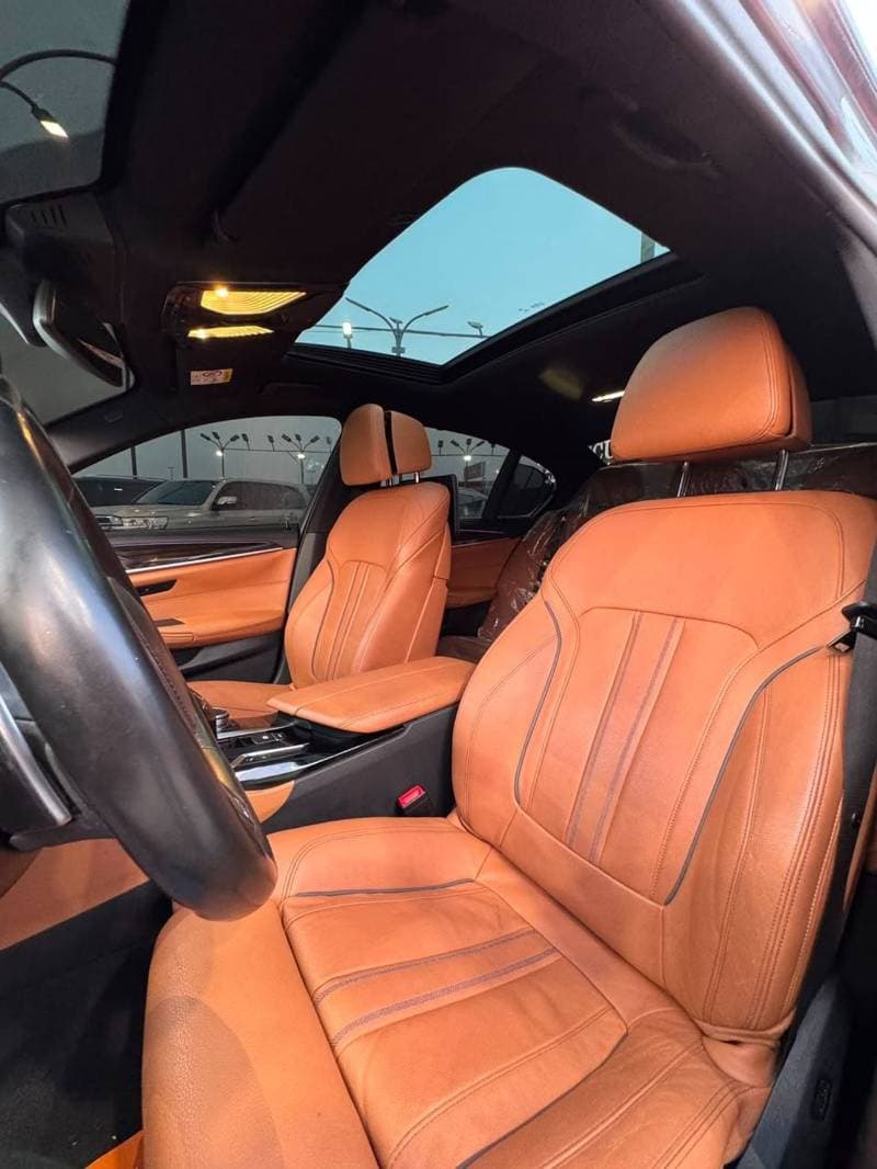 2018 BMW 530i M SPORT thumbnail 6
