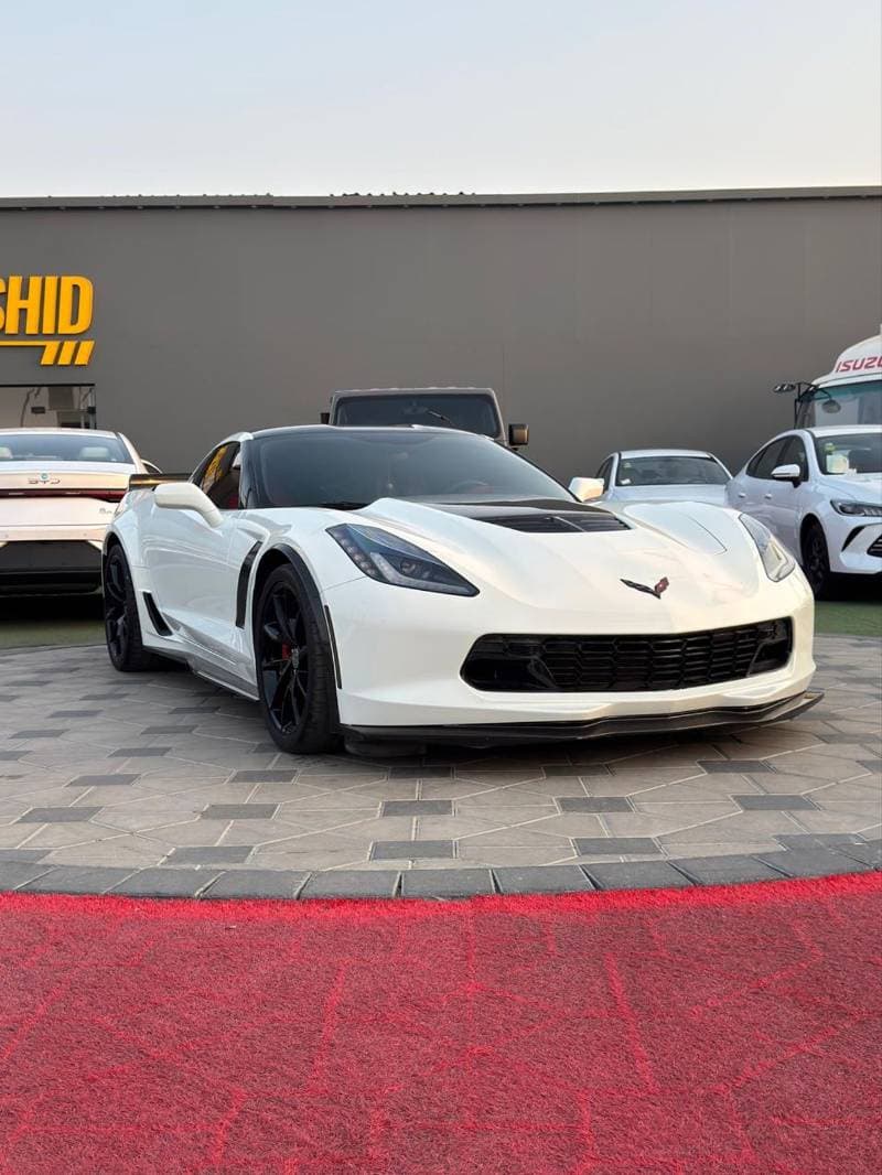 2018 Chevrolet Corvette Z06 thumbnail 2