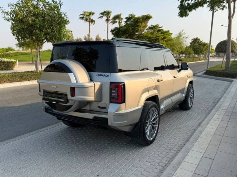 2025 BYD Leopard 8 DELUX thumbnail 5