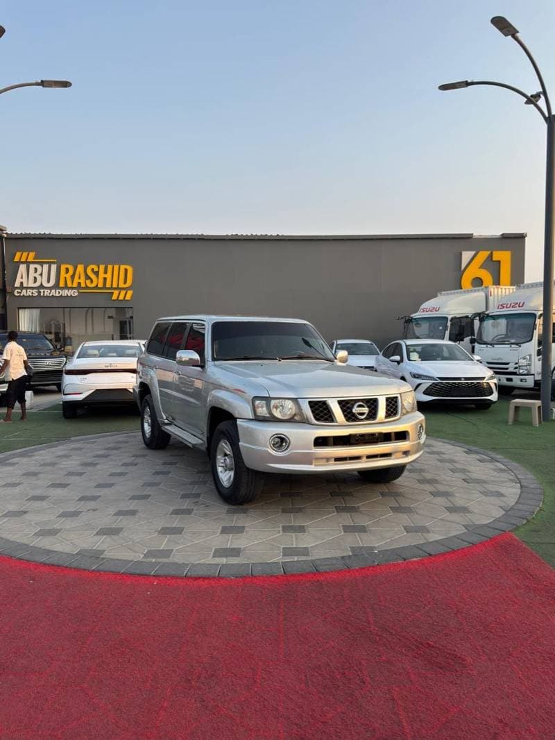 2017 Nissan Patrol SAFARI thumbnail 3