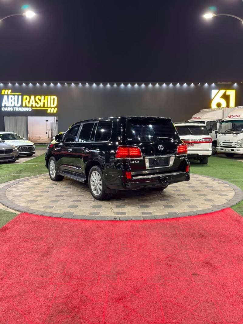 2011 Lexus LX570 TOP thumbnail 5
