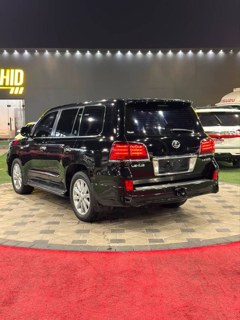 2011 Lexus LX570 TOP thumbnail 5