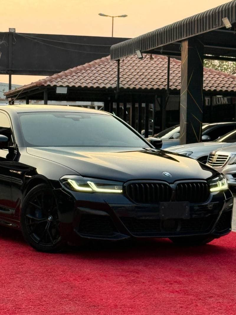 2021 BMW 550i xDrive thumbnail 7