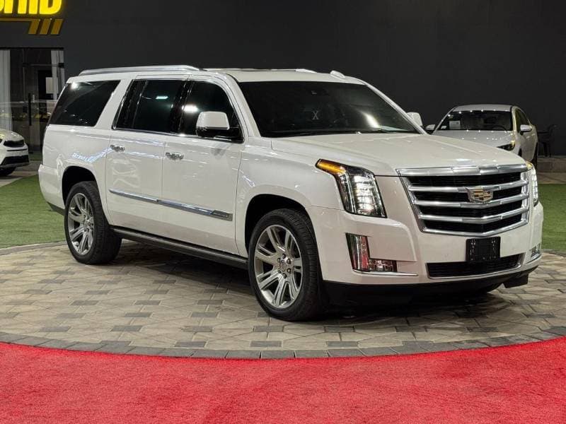 2016 Cadillac Escalade PLATINUM thumbnail 4