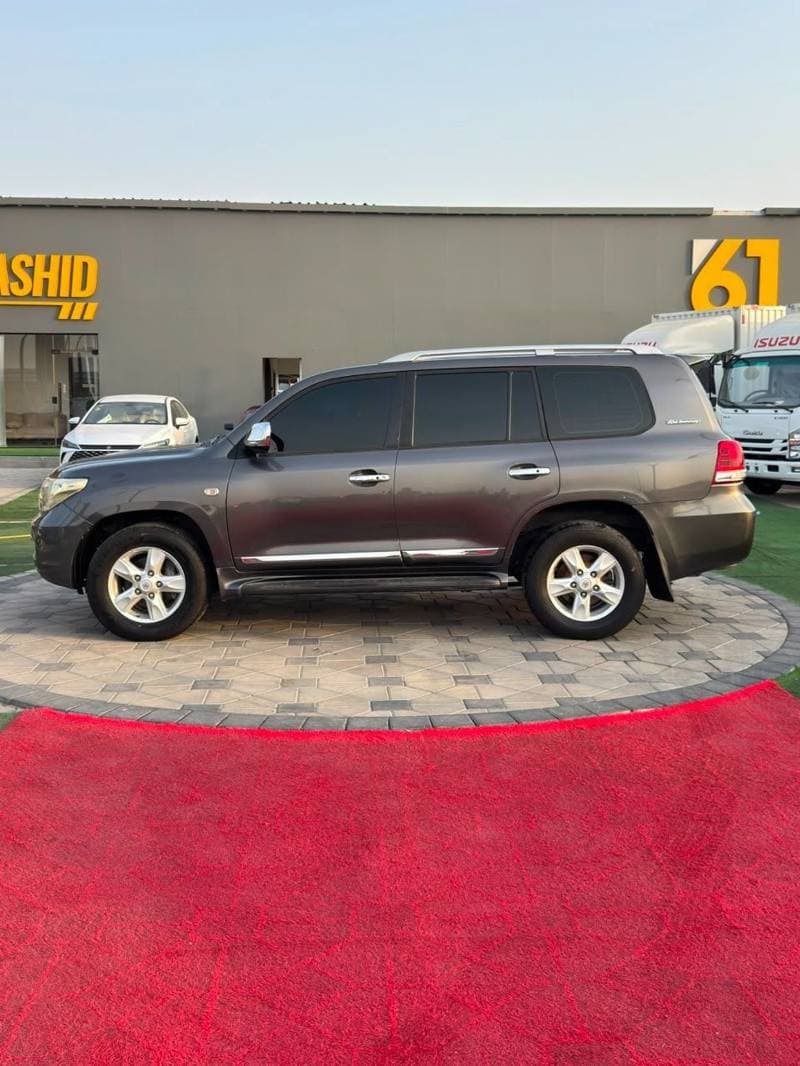 2011 Toyota Land Cruiser VXR TOP 60th ANNIVERSARY thumbnail 4