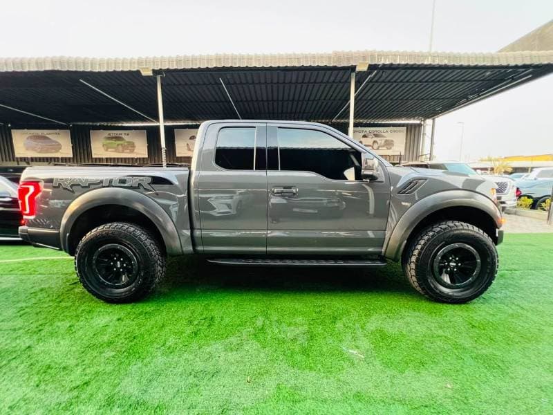 2017 Ford F 150 RAPTOR SUPER CAB thumbnail 5