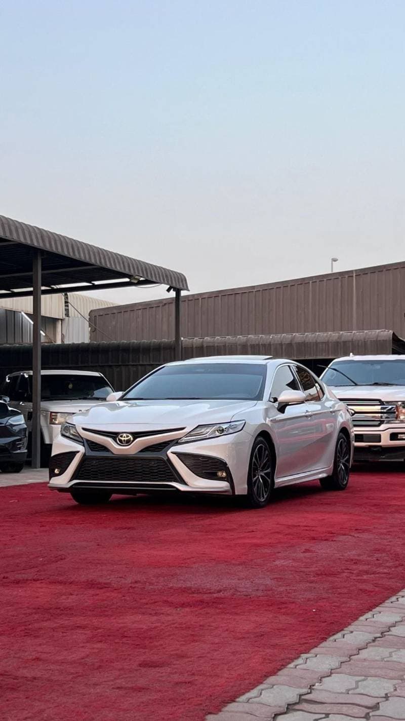 2019 Toyota Camry SPORT