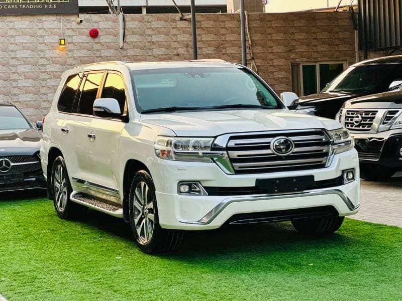 2016 Toyota Land Cruiser VXR