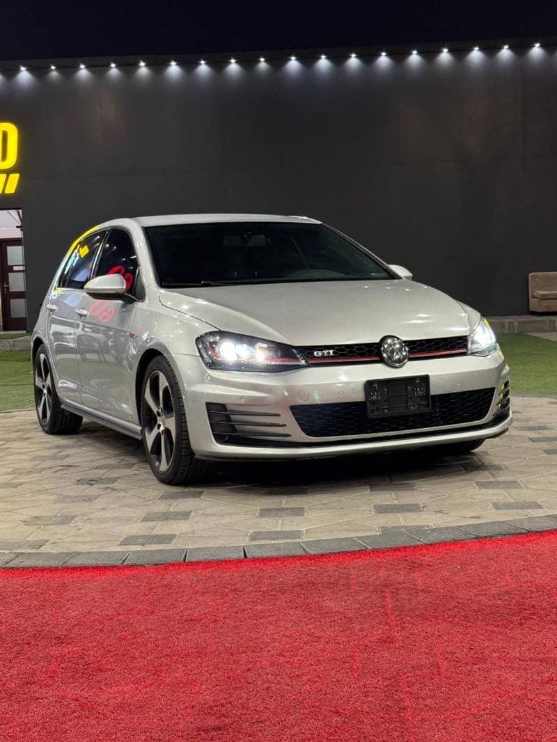 2016 Volkswagen Golf GTI SPORT thumbnail 5