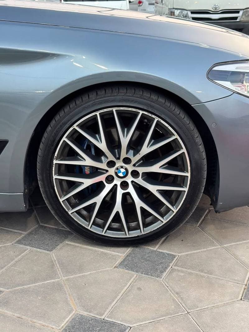 2018 BMW 530i M SPORT thumbnail 8