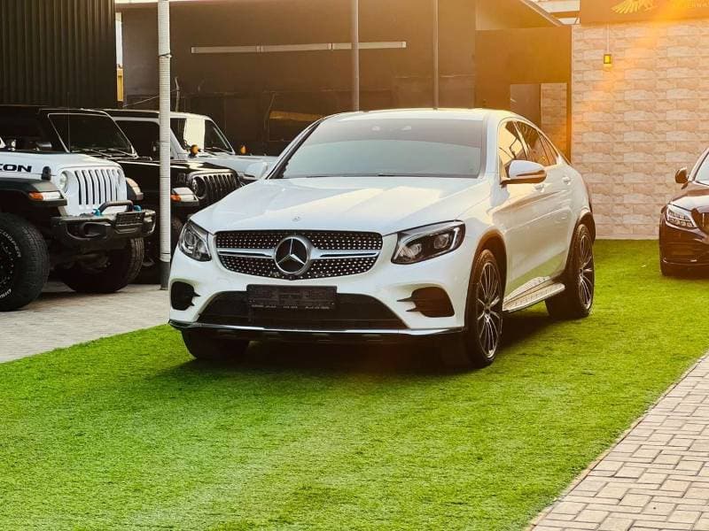 2018 Mercedes Benz GLC250 AMG thumbnail 2