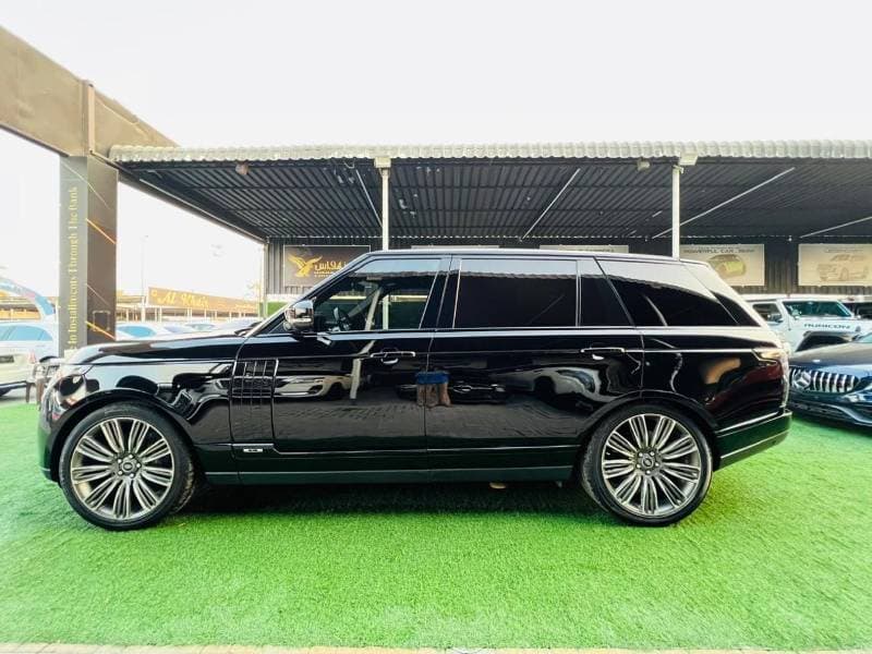 2020 Land Rover Range Rover VOGUE SE LWB thumbnail 2